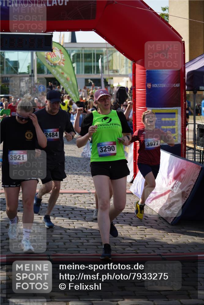 13.06.2025 - Holstenköstenlauf Felixshl http://msf.ph/oto/7933275 13.06.2025 18:02:52 Laufen 2484, 2782, 2975, 3018, 3257, 3290, 3295, 3610, 3664, 3665, 3817, 3921, 3949, 3977 meine-sportfotos.de