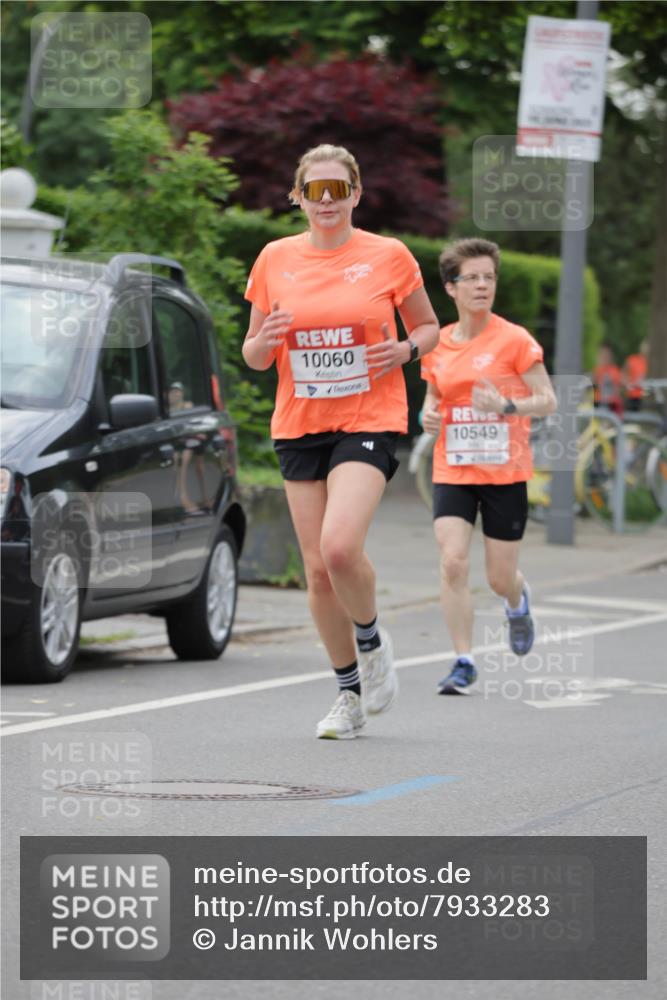 15.06.2025 - REWE Women's Run Jannik Wohlers http://msf.ph/oto/7933283 15.06.2025 08:24:51 Laufen 10060, 10549 meine-sportfotos.de