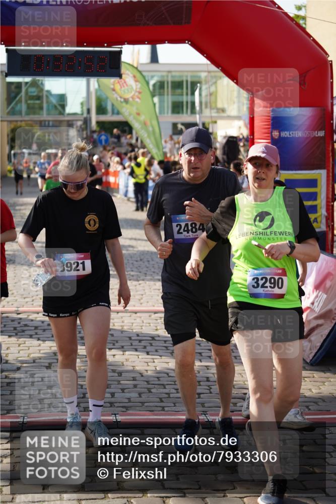 13.06.2025 - Holstenköstenlauf Felixshl http://msf.ph/oto/7933306 13.06.2025 18:02:53 Laufen 2484, 2782, 2975, 3018, 3150, 3257, 3290, 3295, 3664, 3665, 3817, 3921, 3949, 3977 meine-sportfotos.de