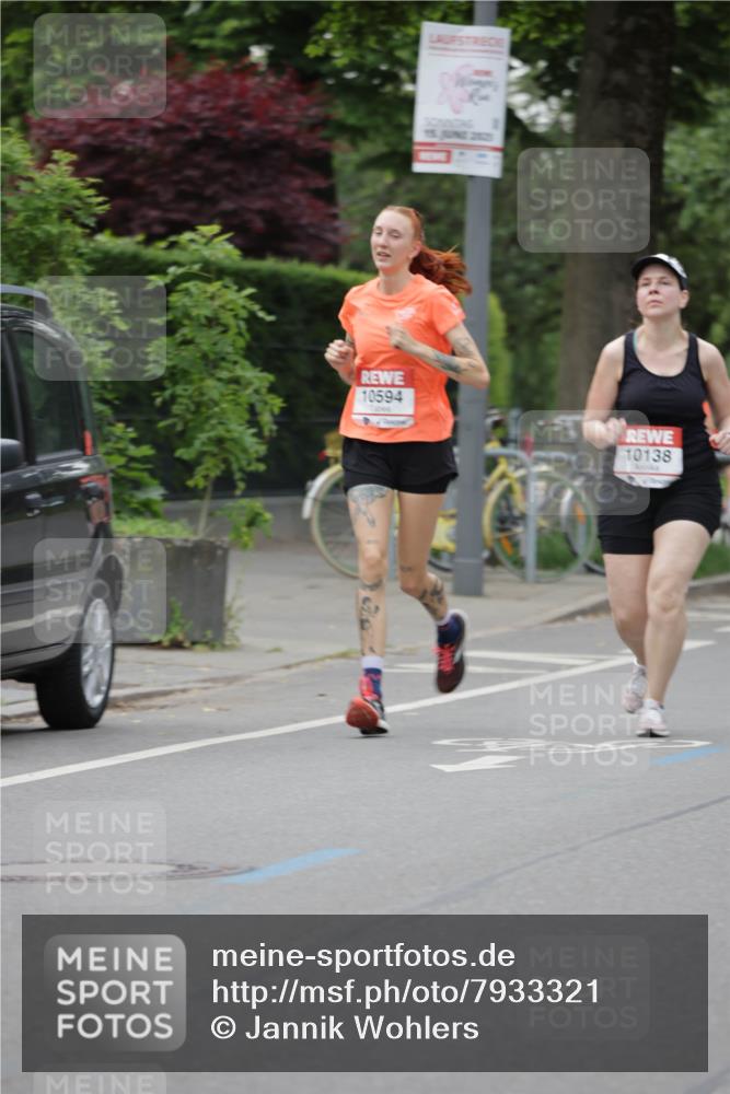 15.06.2025 - REWE Women's Run Jannik Wohlers http://msf.ph/oto/7933321 15.06.2025 08:24:54 Laufen 10594, 10138 meine-sportfotos.de