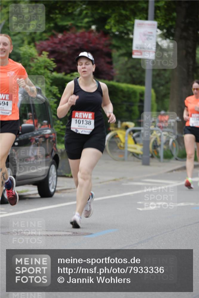 15.06.2025 - REWE Women's Run Jannik Wohlers http://msf.ph/oto/7933336 15.06.2025 08:24:56 Laufen 594, 00, 10138 meine-sportfotos.de