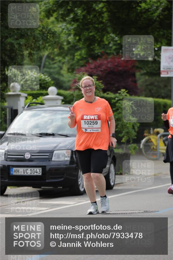 15.06.2025 - REWE Women's Run Jannik Wohlers http://msf.ph/oto/7933478 15.06.2025 08:33:38 Laufen 1043, 10259 meine-sportfotos.de