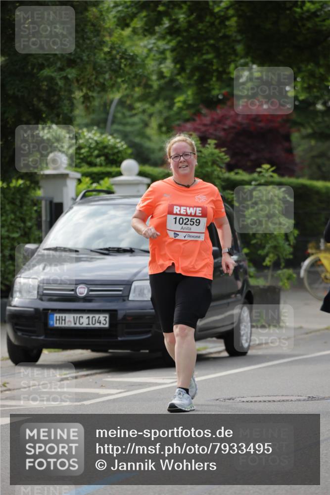 15.06.2025 - REWE Women's Run Jannik Wohlers http://msf.ph/oto/7933495 15.06.2025 08:33:38 Laufen 1043, 10259 meine-sportfotos.de