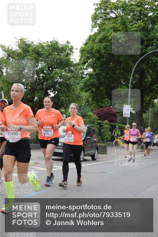 15.06.2025 - REWE Women's Run Jannik Wohlers http://msf.ph/oto/7933519 15.06.2025 08:25:16 Laufen 10490, 10853, 10854, 10, 10197 meine-sportfotos.de