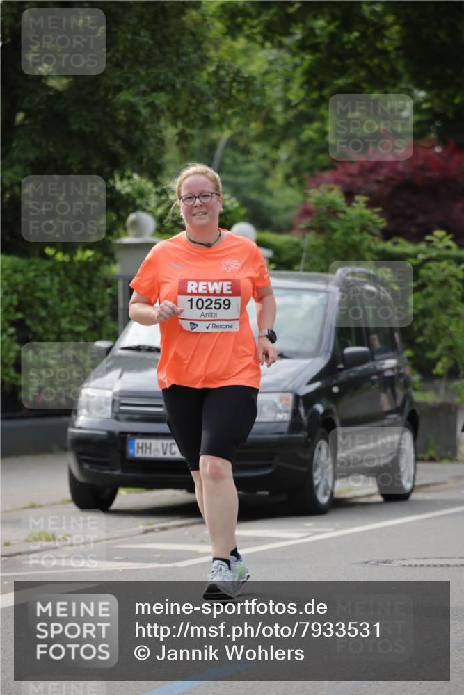 15.06.2025 - REWE Women's Run Jannik Wohlers http://msf.ph/oto/7933531 15.06.2025 08:33:39 Laufen 10259 meine-sportfotos.de