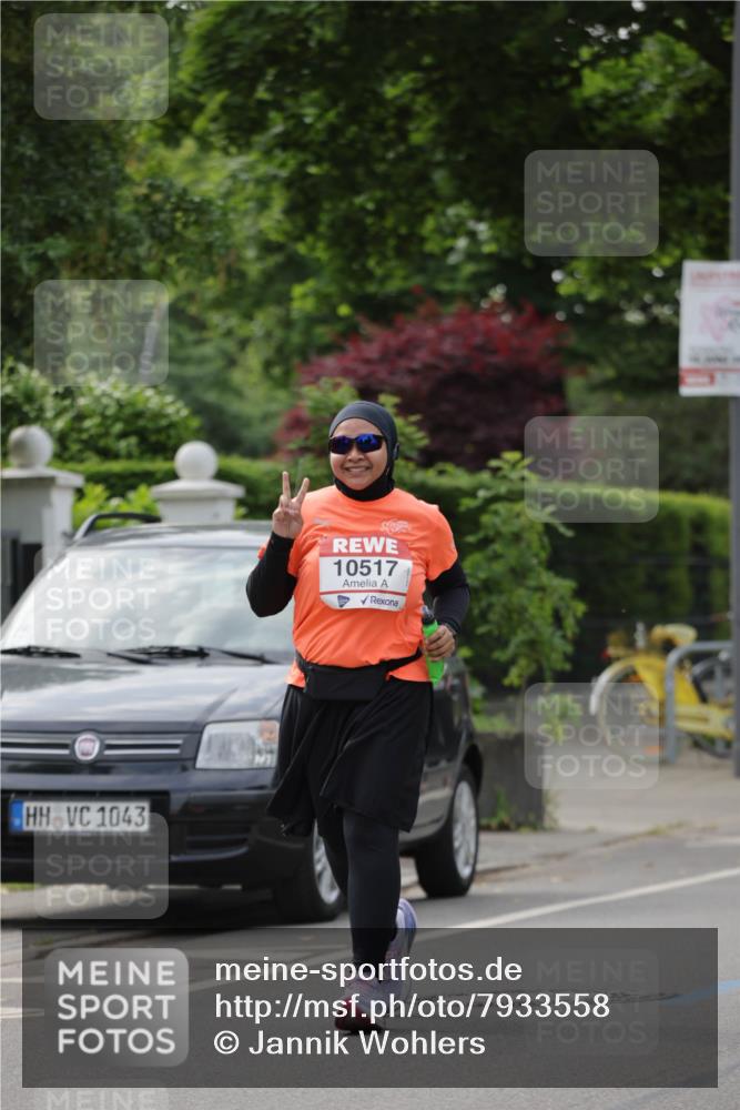 15.06.2025 - REWE Women's Run Jannik Wohlers http://msf.ph/oto/7933558 15.06.2025 08:33:41 Laufen 1043, 10517 meine-sportfotos.de