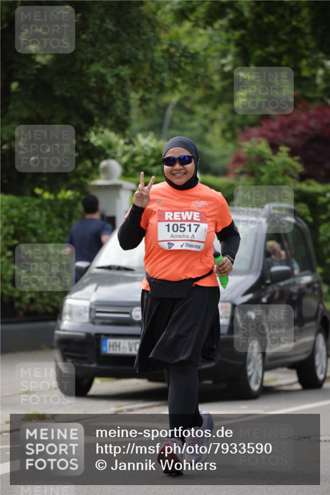 15.06.2025 - REWE Women's Run Jannik Wohlers http://msf.ph/oto/7933590 15.06.2025 08:33:41 Laufen 10517 meine-sportfotos.de