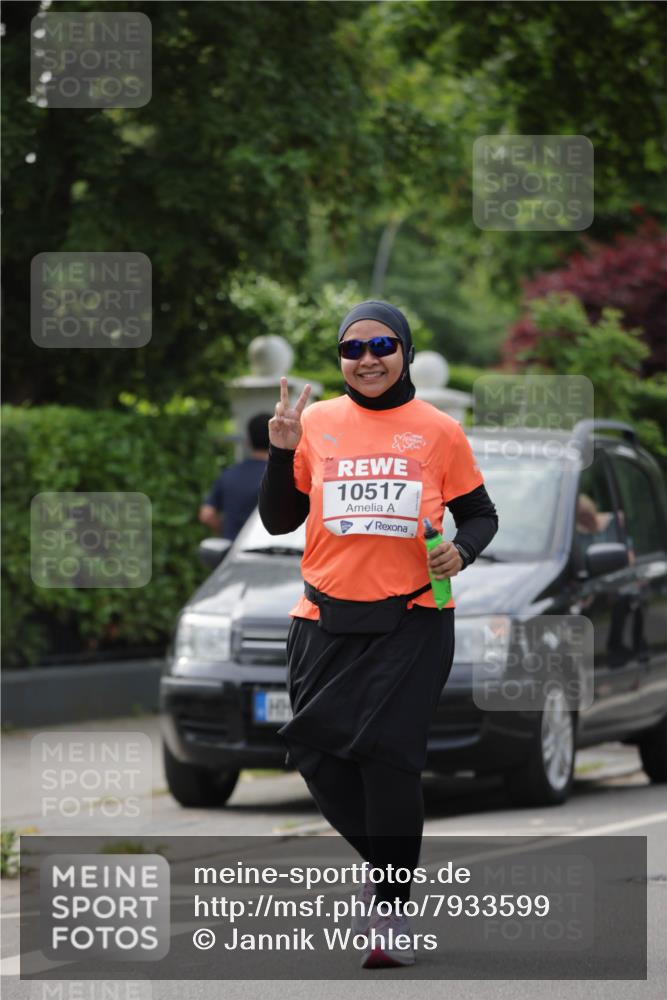 15.06.2025 - REWE Women's Run Jannik Wohlers http://msf.ph/oto/7933599 15.06.2025 08:33:42 Laufen 10517 meine-sportfotos.de