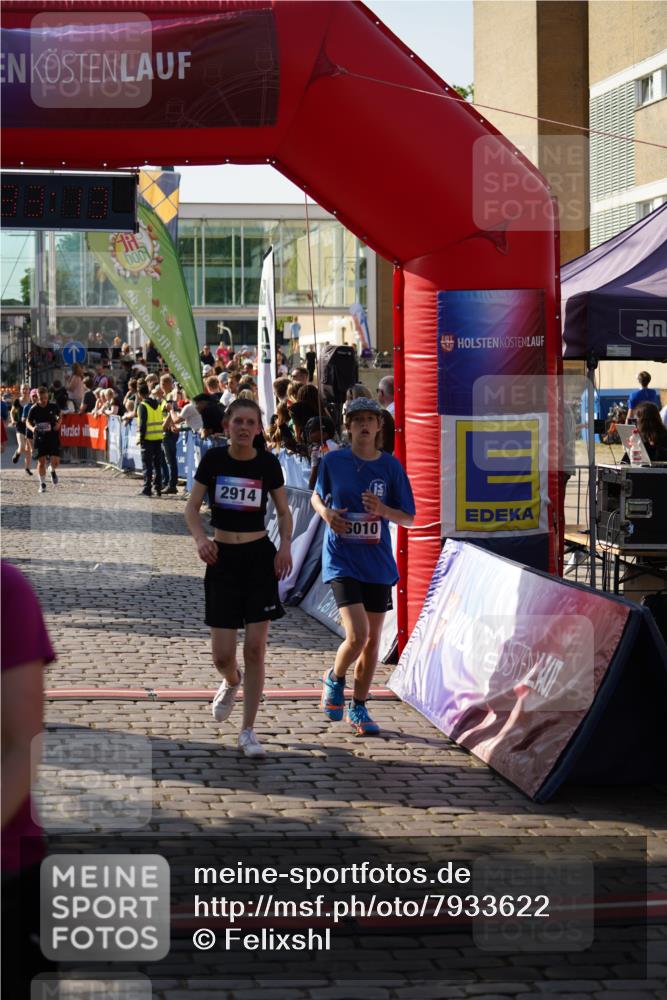 13.06.2025 - Holstenköstenlauf Felixshl http://msf.ph/oto/7933622 13.06.2025 18:03:14 Laufen 2164, 2469, 2875, 2914, 2978, 2999, 3010, 3031, 3769, 3773, 3786, 3925, 3957 meine-sportfotos.de