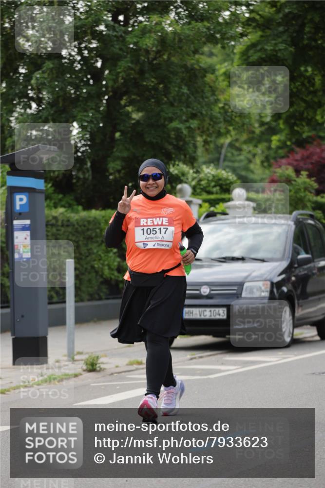 15.06.2025 - REWE Women's Run Jannik Wohlers http://msf.ph/oto/7933623 15.06.2025 08:33:42 Laufen 10517, 1043 meine-sportfotos.de
