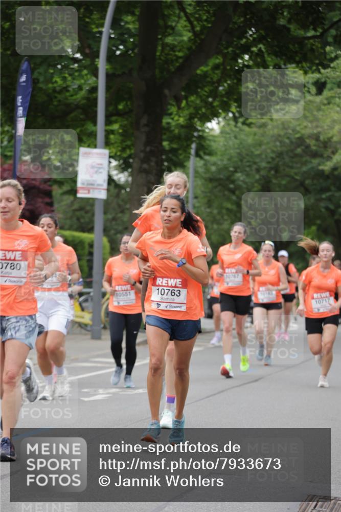 15.06.2025 - REWE Women's Run Jannik Wohlers http://msf.ph/oto/7933673 15.06.2025 08:25:21 Laufen 0780, 10767, 10551, 10763, 10717 meine-sportfotos.de