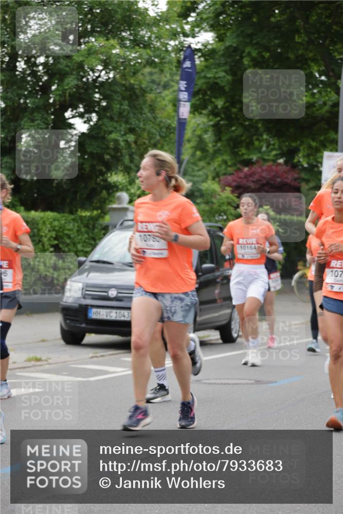15.06.2025 - REWE Women's Run Jannik Wohlers http://msf.ph/oto/7933683 15.06.2025 08:25:22 Laufen 1043, 10782, 10164 meine-sportfotos.de