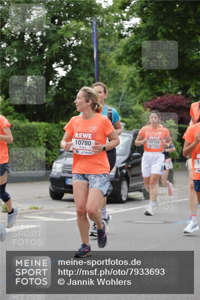 15.06.2025 - REWE Women's Run Jannik Wohlers http://msf.ph/oto/7933693 15.06.2025 08:25:22 Laufen 10780, 10164 meine-sportfotos.de