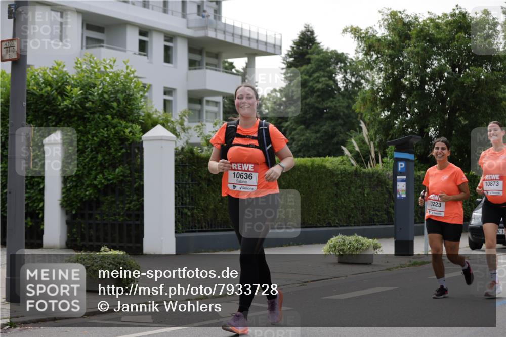 15.06.2025 - REWE Women's Run Jannik Wohlers http://msf.ph/oto/7933728 15.06.2025 08:33:58 Laufen 100, 71804, 10636, 10223, 10873, 10 meine-sportfotos.de