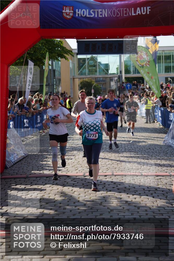 13.06.2025 - Holstenköstenlauf Felixshl http://msf.ph/oto/7933746 13.06.2025 18:03:18 Laufen 2073, 2213, 2214, 2914, 2978, 3010, 3031, 3294, 3769, 3773, 3786, 3864, 3925, 3983 meine-sportfotos.de