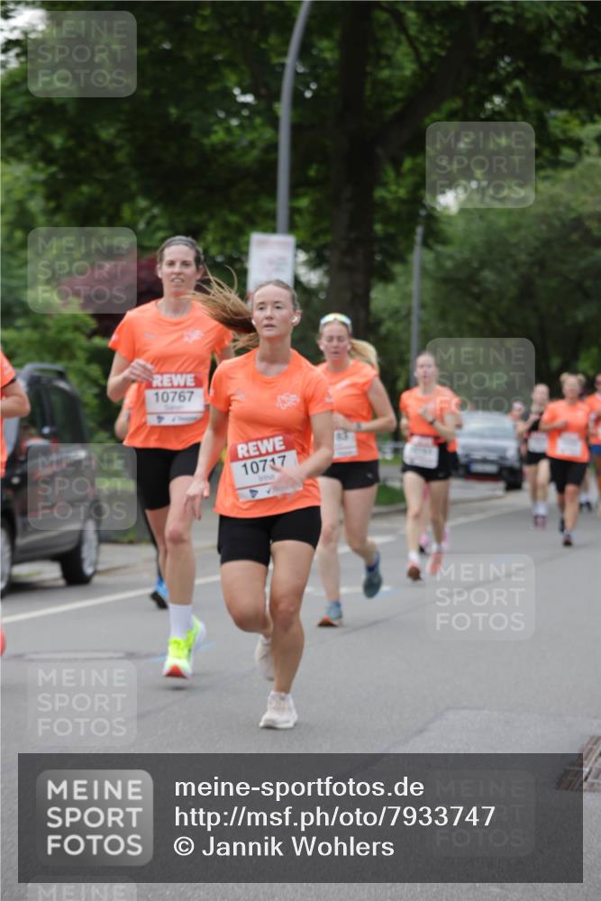 15.06.2025 - REWE Women's Run Jannik Wohlers http://msf.ph/oto/7933747 15.06.2025 08:25:25 Laufen 10767, 10717 meine-sportfotos.de