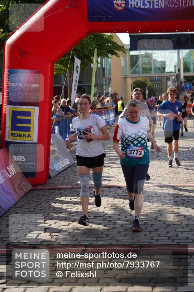 13.06.2025 - Holstenköstenlauf Felixshl http://msf.ph/oto/7933767 13.06.2025 18:03:18 Laufen 2073, 2213, 2214, 2914, 2978, 3010, 3031, 3294, 3769, 3773, 3786, 3864, 3925, 3983 meine-sportfotos.de