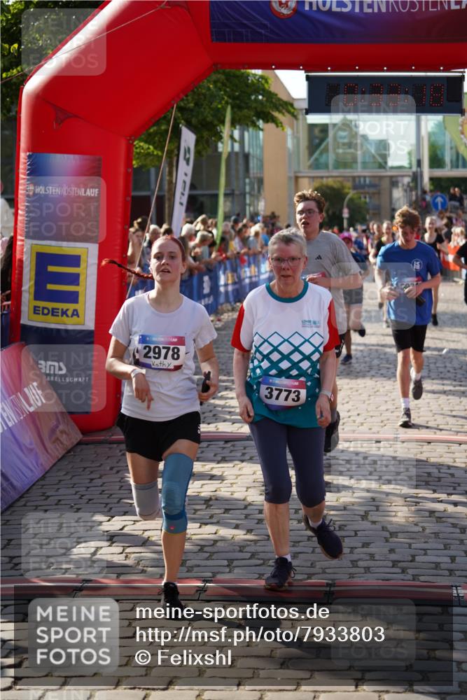 13.06.2025 - Holstenköstenlauf Felixshl http://msf.ph/oto/7933803 13.06.2025 18:03:19 Laufen 2073, 2213, 2214, 2358, 2914, 2978, 3031, 3294, 3769, 3773, 3786, 3864, 3925, 3983 meine-sportfotos.de