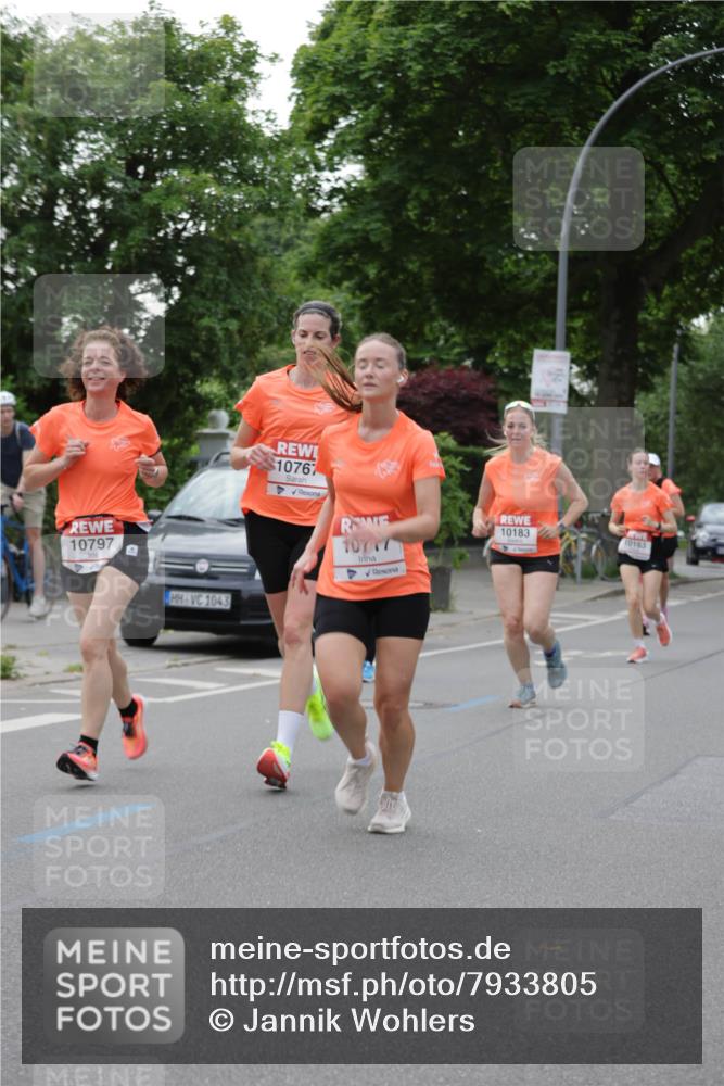 15.06.2025 - REWE Women's Run Jannik Wohlers http://msf.ph/oto/7933805 15.06.2025 08:25:26 Laufen 10797, 1043, 10767, 10717, 10183, 10163 meine-sportfotos.de