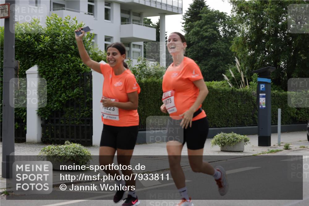 15.06.2025 - REWE Women's Run Jannik Wohlers http://msf.ph/oto/7933811 15.06.2025 08:34:00 Laufen 100, 104, 3, 2, 0223, 0873 meine-sportfotos.de