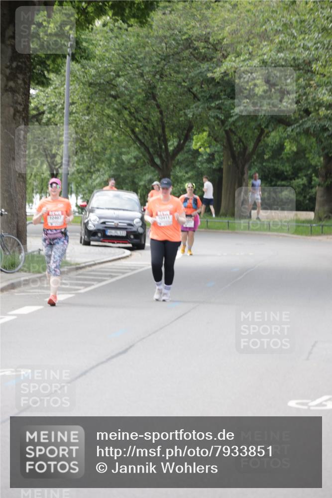 15.06.2025 - REWE Women's Run Jannik Wohlers http://msf.ph/oto/7933851 15.06.2025 08:34:12 Laufen 10467 meine-sportfotos.de