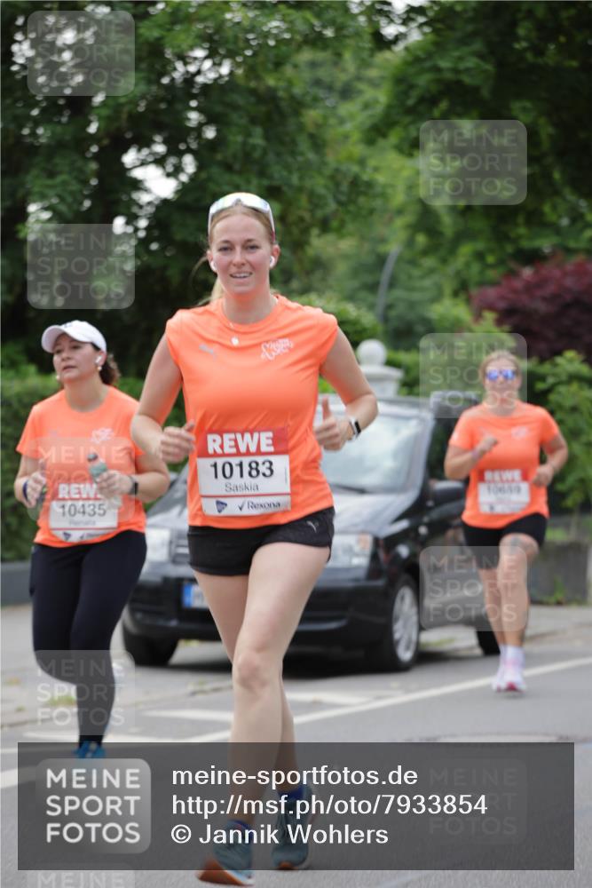 15.06.2025 - REWE Women's Run Jannik Wohlers http://msf.ph/oto/7933854 15.06.2025 08:25:27 Laufen 10435, 10183, 10639 meine-sportfotos.de