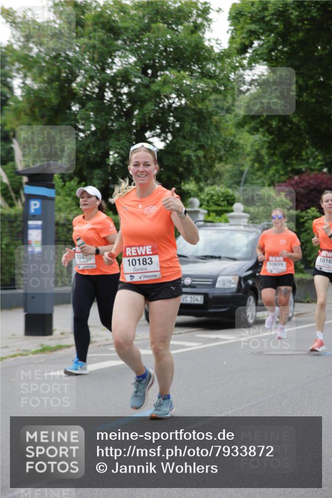 15.06.2025 - REWE Women's Run Jannik Wohlers http://msf.ph/oto/7933872 15.06.2025 08:25:28 Laufen 104, 10183, 1043, 1016, 10659 meine-sportfotos.de