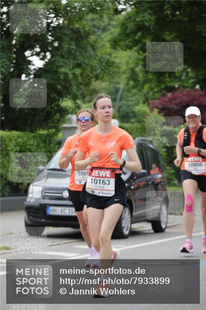 15.06.2025 - REWE Women's Run Jannik Wohlers http://msf.ph/oto/7933899 15.06.2025 08:25:29 Laufen 10, 1065, 10163, 10808 meine-sportfotos.de