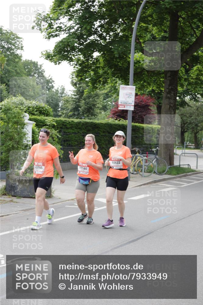 15.06.2025 - REWE Women's Run Jannik Wohlers http://msf.ph/oto/7933949 15.06.2025 08:34:35 Laufen 15, 2025, 10622, 10180, 10785 meine-sportfotos.de