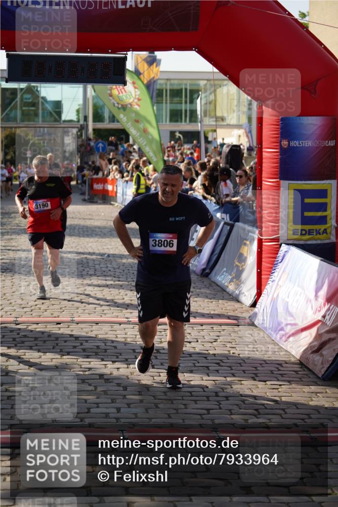 13.06.2025 - Holstenköstenlauf Felixshl http://msf.ph/oto/7933964 13.06.2025 18:03:30 Laufen 2358, 2442, 2481, 2909, 3080, 3190, 3294, 3779, 3806 meine-sportfotos.de