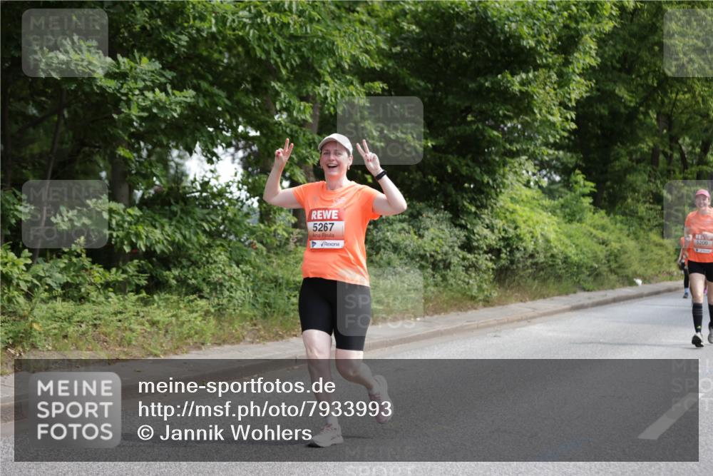 15.06.2025 - REWE Women's Run Jannik Wohlers http://msf.ph/oto/7933993 15.06.2025 10:12:01 Laufen 5267, 200 meine-sportfotos.de
