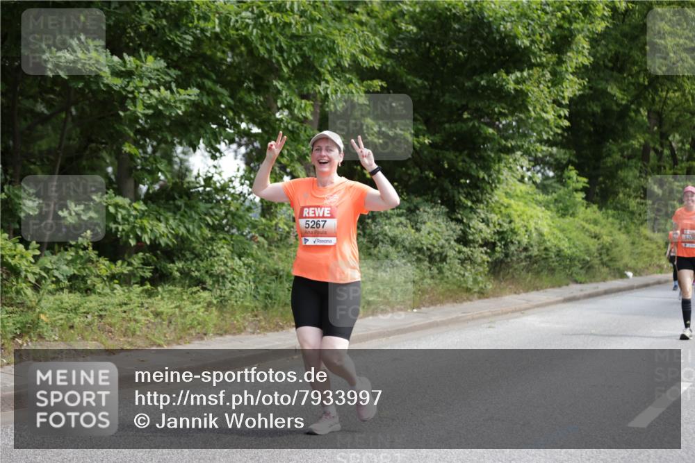 15.06.2025 - REWE Women's Run Jannik Wohlers http://msf.ph/oto/7933997 15.06.2025 10:12:01 Laufen 5267, 20 meine-sportfotos.de