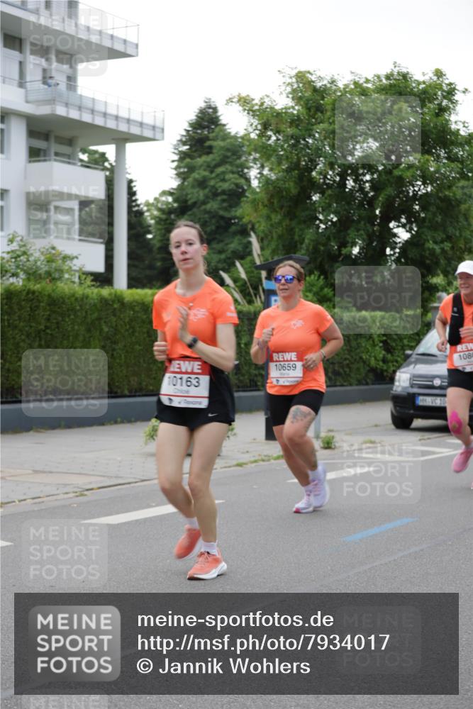 15.06.2025 - REWE Women's Run Jannik Wohlers http://msf.ph/oto/7934017 15.06.2025 08:25:30 Laufen 10163, 10659, 10, 108 meine-sportfotos.de