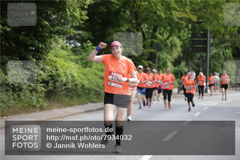 15.06.2025 - REWE Women's Run Jannik Wohlers http://msf.ph/oto/7934032 15.06.2025 10:12:04 Laufen 520 meine-sportfotos.de
