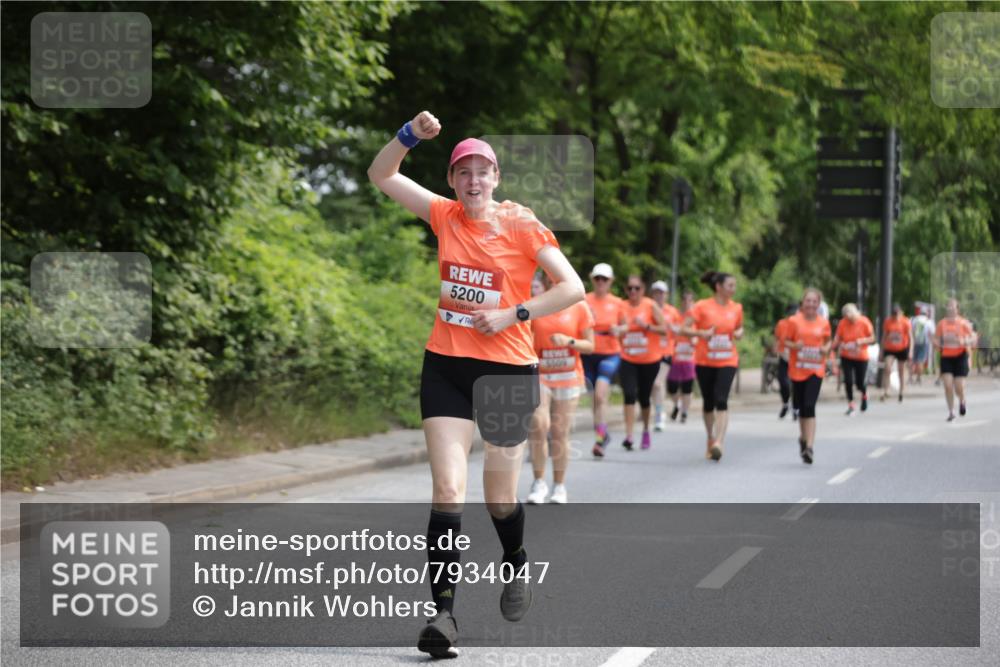 15.06.2025 - REWE Women's Run Jannik Wohlers http://msf.ph/oto/7934047 15.06.2025 10:12:04 Laufen 5200, 8509 meine-sportfotos.de