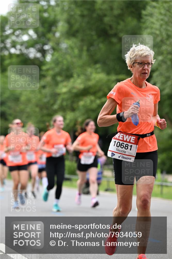 15.06.2025 - REWE Women's Run Dr. Thomas Lammeyer http://msf.ph/oto/7934059 15.06.2025 09:18:12 Laufen 10681 meine-sportfotos.de