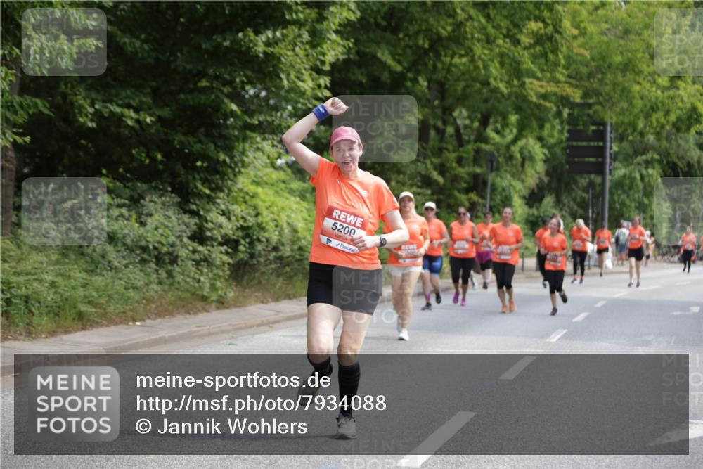 15.06.2025 - REWE Women's Run Jannik Wohlers http://msf.ph/oto/7934088 15.06.2025 10:12:04 Laufen 5200 meine-sportfotos.de