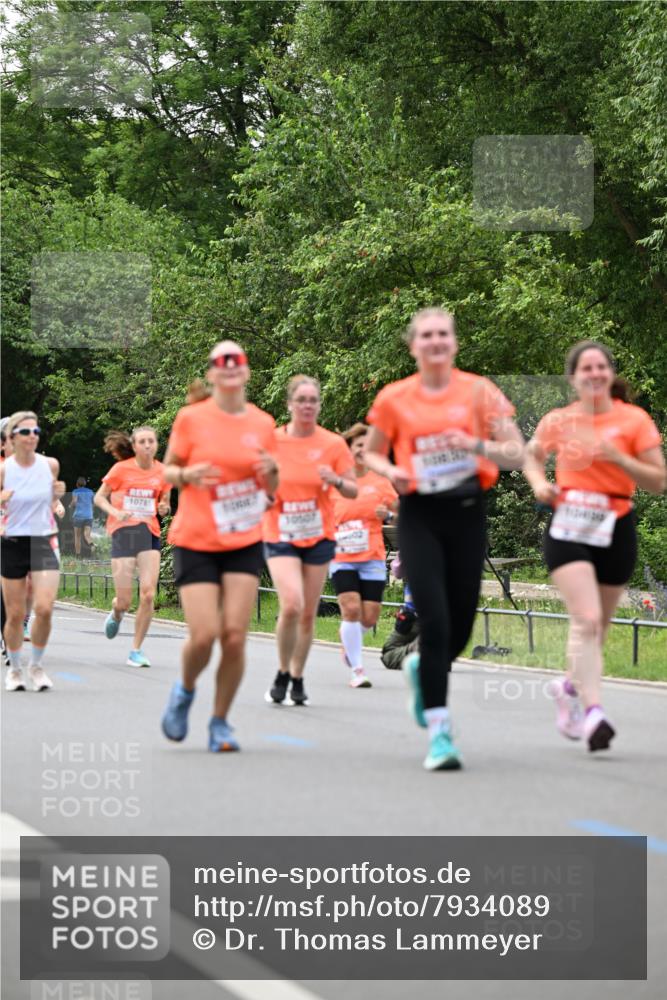 15.06.2025 - REWE Women's Run Dr. Thomas Lammeyer http://msf.ph/oto/7934089 15.06.2025 09:18:14 Laufen 40 meine-sportfotos.de