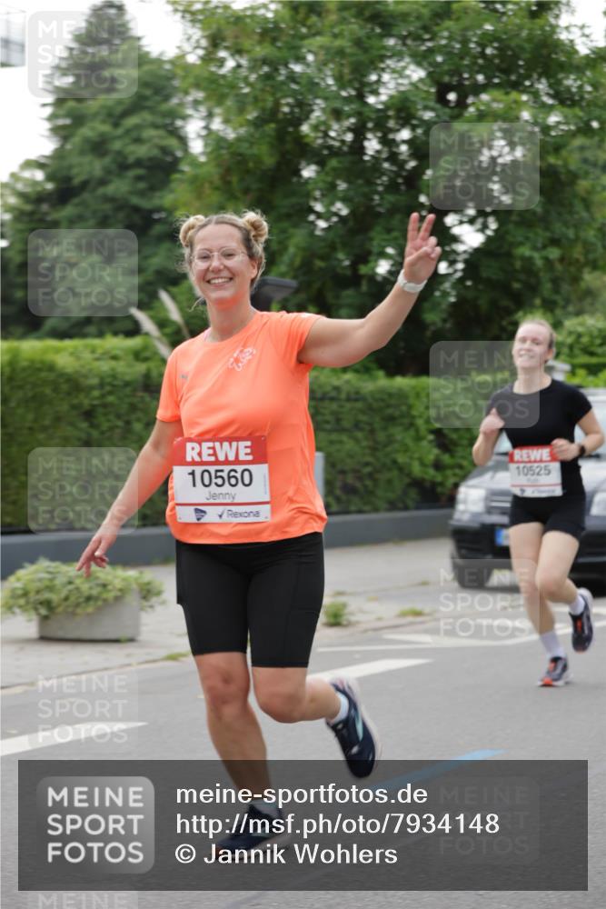 15.06.2025 - REWE Women's Run Jannik Wohlers http://msf.ph/oto/7934148 15.06.2025 08:25:32 Laufen 10560, 10525 meine-sportfotos.de