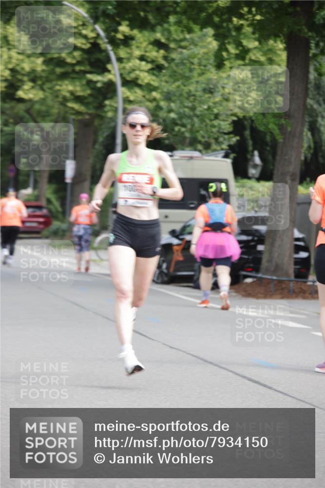 15.06.2025 - REWE Women's Run Jannik Wohlers http://msf.ph/oto/7934150 15.06.2025 08:34:48 Laufen  meine-sportfotos.de