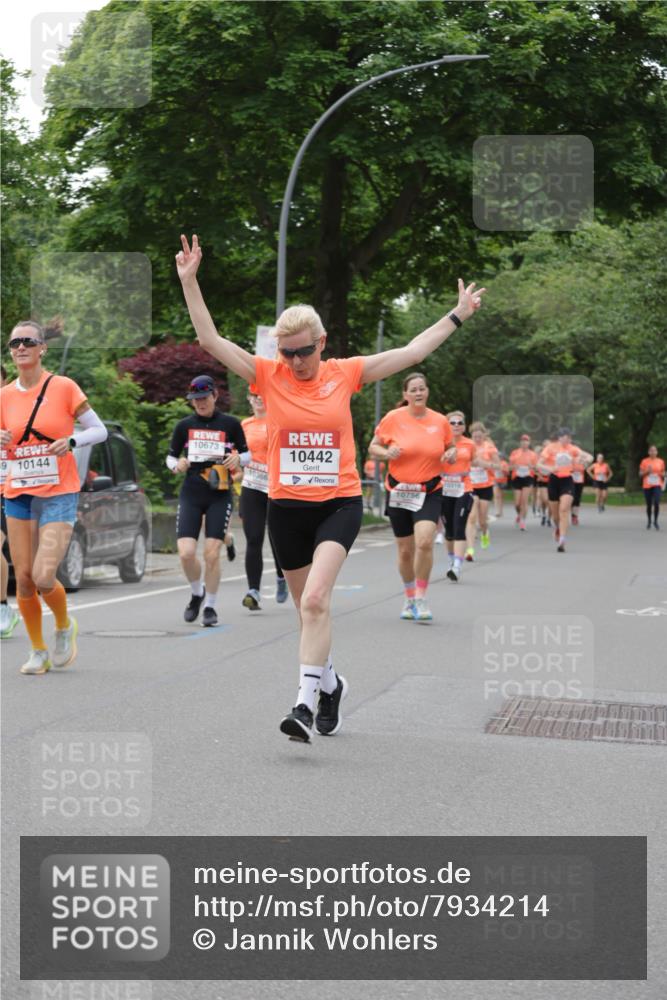 15.06.2025 - REWE Women's Run Jannik Wohlers http://msf.ph/oto/7934214 15.06.2025 08:25:33 Laufen 9, 10144, 10673, 10366, 10442, 10756 meine-sportfotos.de