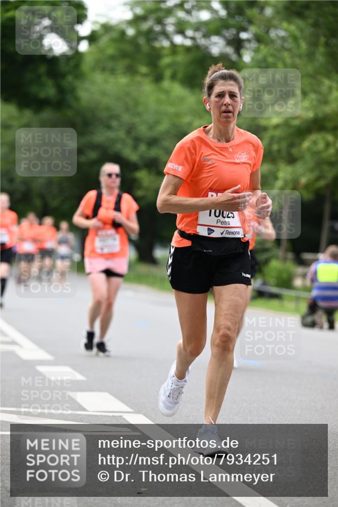 15.06.2025 - REWE Women's Run Dr. Thomas Lammeyer http://msf.ph/oto/7934251 15.06.2025 09:18:20 Laufen 10025 meine-sportfotos.de