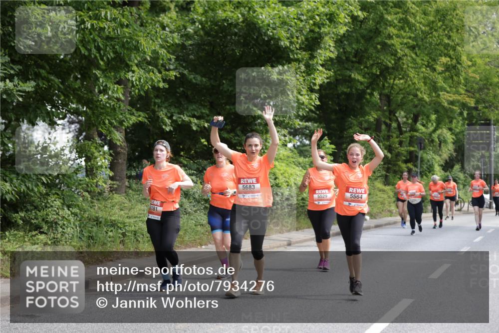 15.06.2025 - REWE Women's Run Jannik Wohlers http://msf.ph/oto/7934276 15.06.2025 10:12:10 Laufen 5181, 5683, 5529, 5564 meine-sportfotos.de