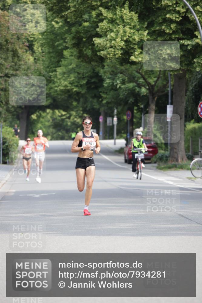 15.06.2025 - REWE Women's Run Jannik Wohlers http://msf.ph/oto/7934281 15.06.2025 08:37:43 Laufen 10361 meine-sportfotos.de