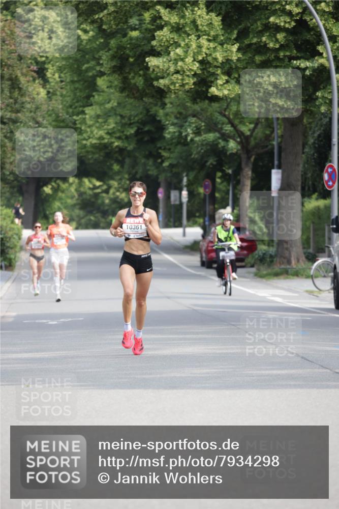 15.06.2025 - REWE Women's Run Jannik Wohlers http://msf.ph/oto/7934298 15.06.2025 08:37:43 Laufen 10361 meine-sportfotos.de