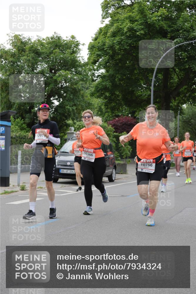 15.06.2025 - REWE Women's Run Jannik Wohlers http://msf.ph/oto/7934324 15.06.2025 08:25:36 Laufen 10675, 10588, 10366, 10756, 1043, 10241 meine-sportfotos.de