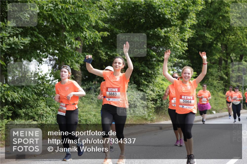 15.06.2025 - REWE Women's Run Jannik Wohlers http://msf.ph/oto/7934337 15.06.2025 10:12:11 Laufen 5181, 5683, 5564, 5026 meine-sportfotos.de