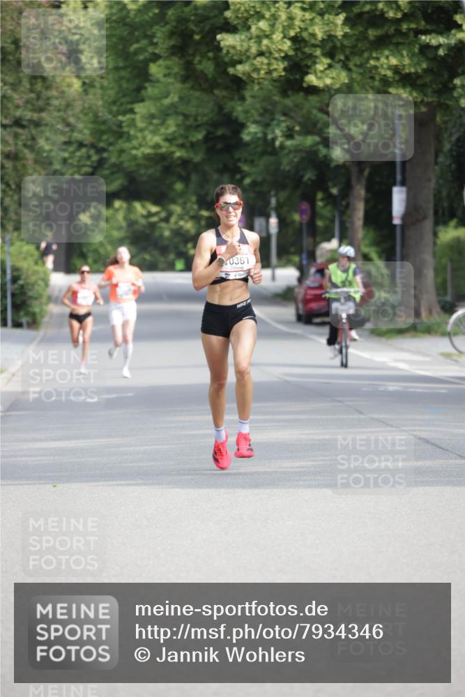15.06.2025 - REWE Women's Run Jannik Wohlers http://msf.ph/oto/7934346 15.06.2025 08:37:44 Laufen 0361 meine-sportfotos.de