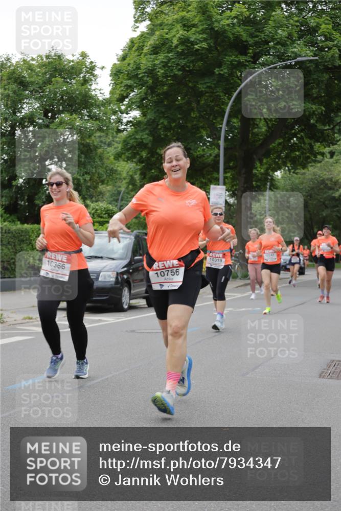 15.06.2025 - REWE Women's Run Jannik Wohlers http://msf.ph/oto/7934347 15.06.2025 08:25:36 Laufen 10366, 10756, 10319, 10241 meine-sportfotos.de