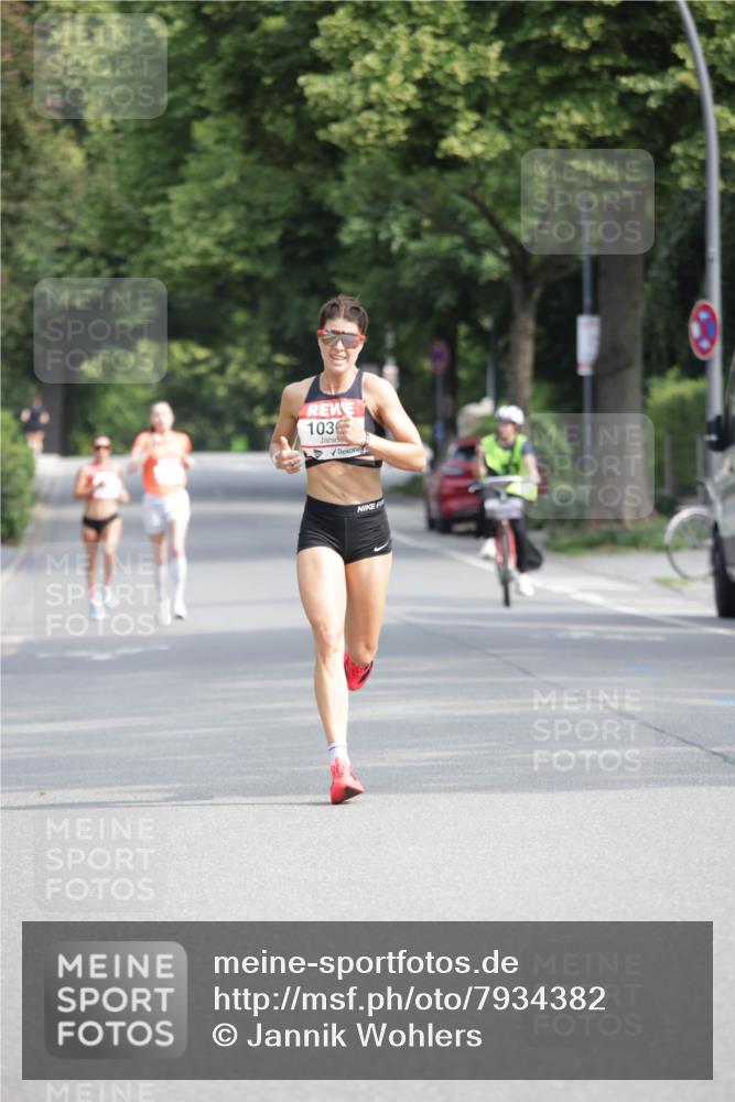 15.06.2025 - REWE Women's Run Jannik Wohlers http://msf.ph/oto/7934382 15.06.2025 08:37:44 Laufen 103 meine-sportfotos.de